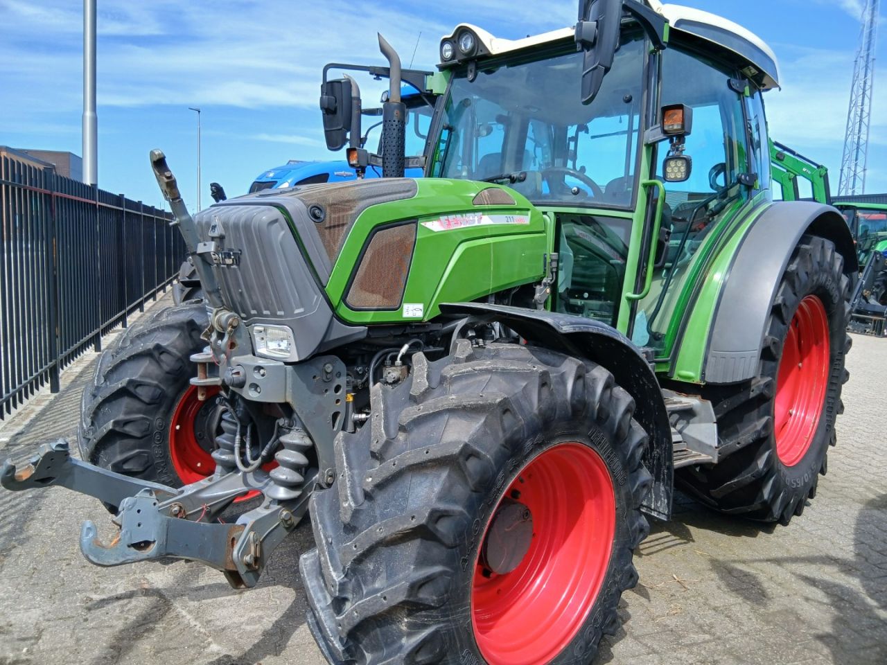 26818343.jpg Fendt 211 Vario TMS – 2018 – 3.300 h – Bild 1